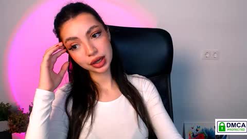 Alexia online show from 11-12-25, 03:01