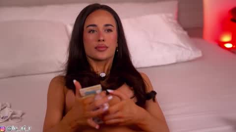 Lexi Reed online show from 09-15-25, 01:11