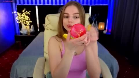 lexi_si online show from 12-15-25, 07:01