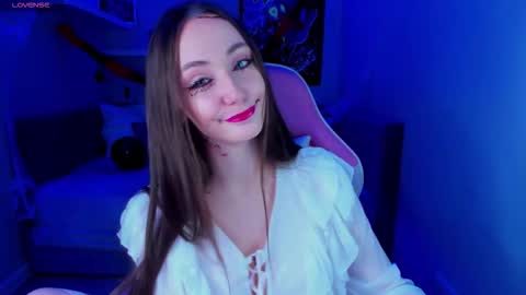 Snapshot of lexi_split chatting on 10-31-25, 07:42 Lexi GTM2 MonWedThurSatSun 1000am-400pm online show from 10-31-25, 07:42