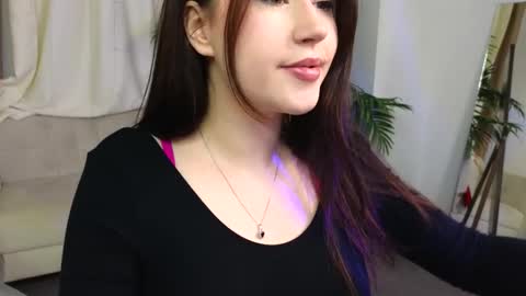Snapshot of lexia_coy chatting on 02-28-25, 02:20 Vicki online show from 02-28-25, 02:20