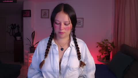 Snapshot of lexie_babe chatting on 01-31-25, 03:09 Lexie Thompson   8pm  0000am -5 online show from 01-31-25, 03:09