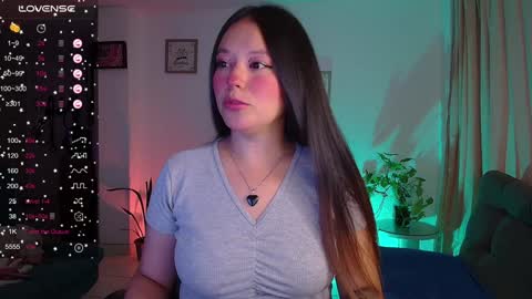 Snapshot of lexie_babe chatting on 02-07-25, 03:23 Lexie Thompson   8pm  0000am -5 online show from 02-07-25, 03:23