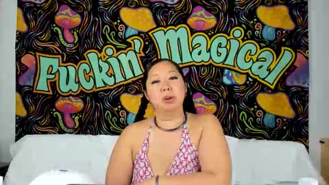 Lexie Mack online show from 10-29-25, 04:42