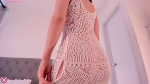 Snapshot of lexie_red chatting on 03-05-25, 07:17 LEXIE online show from 03-05-25, 07:17