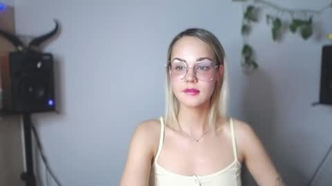 Lexie online show from 03-03-25, 10:10