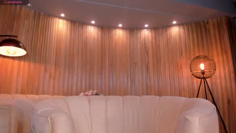 Lexie  online show from 12-18-24, 10:46