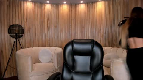 Lexie  online show from 12-31-24, 11:31