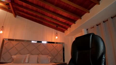 Lexie  online show from 02-01-25, 12:29