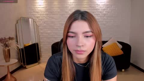 Lexie  online show from 02-11-25, 07:27