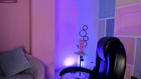 Lexie  online show from 10-15-25, 07:47