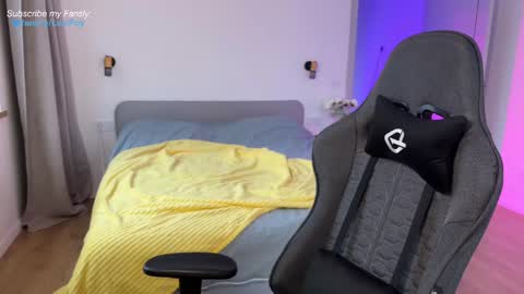 Russian doll that will turn you on online show from 03-01-25, 02:23