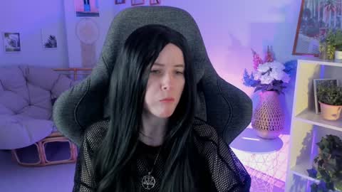 Snapshot of lexiwenford chatting on 12-18-24, 06:53 Lexi Wenford NO NUDE GODDESS online show from 12-18-24, 06:53