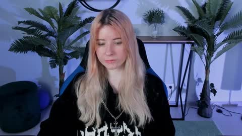 Snapshot of lexiwenford chatting on 12-24-24, 09:06 Lexi Wenford NO NUDE GODDESS online show from 12-24-24, 09:06