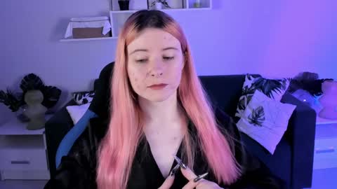 Snapshot of lexiwenford chatting on 01-16-25, 02:51 Lexi Wenford NO NUDE GODDESS online show from 01-16-25, 02:51