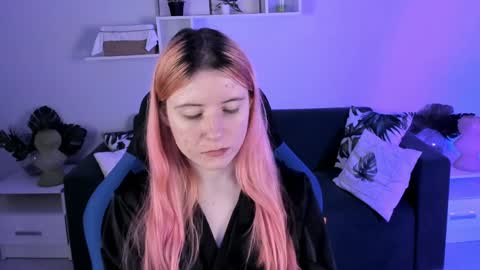 Snapshot of lexiwenford chatting on 01-16-25, 05:53 Lexi Wenford NO NUDE GODDESS online show from 01-16-25, 05:53