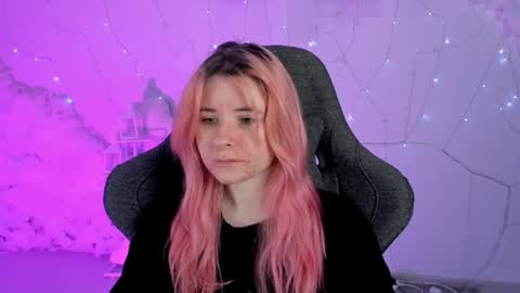 Snapshot of lexiwenford chatting on 01-28-25, 02:43 Lexi Wenford NO NUDE GODDESS online show from 01-28-25, 02:43