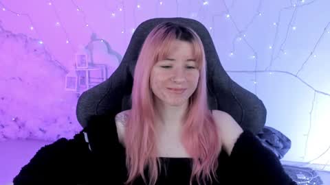 Snapshot of lexiwenford chatting on 02-05-25, 02:51 Lexi Wenford NO NUDE GODDESS online show from 02-05-25, 02:51