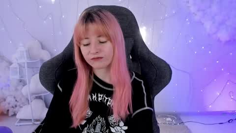 Snapshot of lexiwenford chatting on 02-07-25, 08:44 Lexi Wenford NO NUDE GODDESS online show from 02-07-25, 08:44