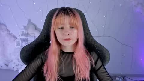 Snapshot of lexiwenford chatting on 02-10-25, 09:04 Lexi Wenford NO NUDE GODDESS online show from 02-10-25, 09:04