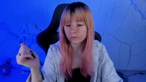 Snapshot of lexiwenford chatting on 02-17-25, 02:42 Lexi Wenford NO NUDE GODDESS online show from 02-17-25, 02:42