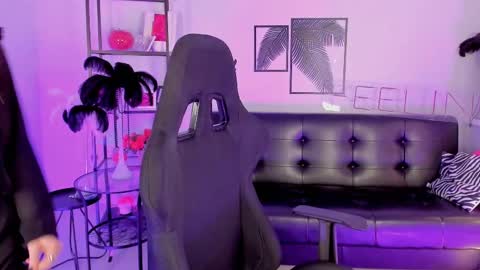 Snapshot of lexiwenford chatting on 02-20-25, 03:12 Lexi Wenford NO NUDE GODDESS online show from 02-20-25, 03:12