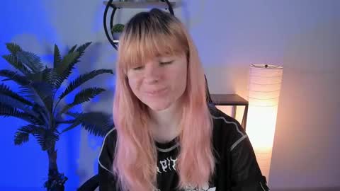 Snapshot of lexiwenford chatting on 02-25-25, 02:47 Lexi Wenford NO NUDE GODDESS online show from 02-25-25, 02:47