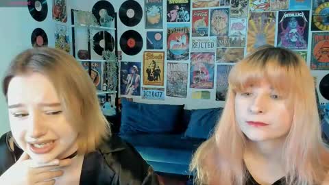 Snapshot of lexiwenford chatting on 02-28-25, 03:04 Lexi Wenford NO NUDE GODDESS online show from 02-28-25, 03:04