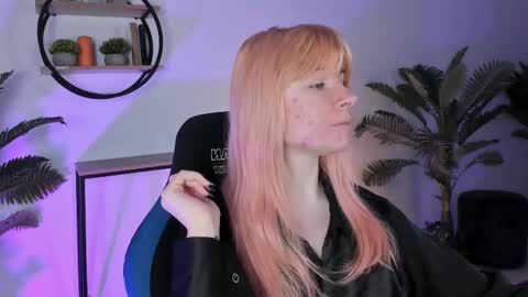 Snapshot of lexiwenford chatting on 03-03-25, 02:36 Lexi Wenford NO NUDE GODDESS online show from 03-03-25, 02:36