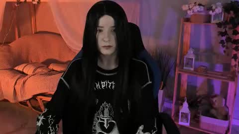 Snapshot of lexiwenford chatting on 09-25-25, 04:05 Lexi Wenford NO NUDE GODDESS online show from 09-25-25, 04:05