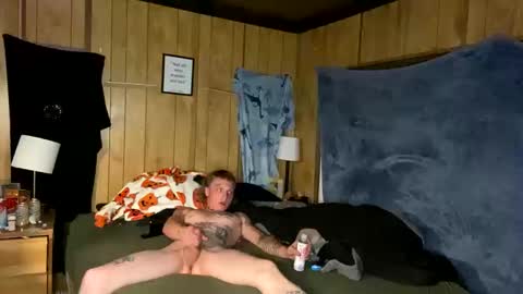 lexnmace online show from 10-19-25, 02:01