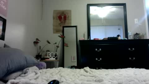 Snapshot of lexwyoex chatting on 10-24-25, 12:45 lexwyoex online show from 10-24-25, 12:45