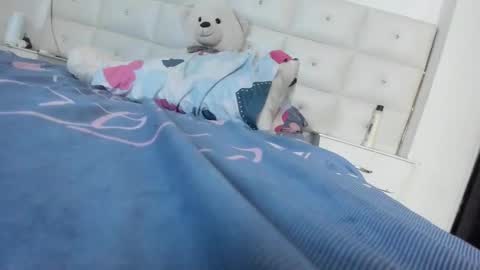 Snapshot of lexxi_ross chatting on 12-30-24, 05:02 LEXXI online show from 12-30-24, 05:02