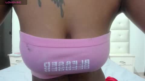 Snapshot of lexxi_ross chatting on 10-13-25, 05:35 LEXXI online show from 10-13-25, 05:35