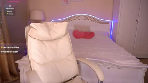 Snapshot of lexxijoy chatting on 02-10-25, 09:25 lexxijoy online show from 02-10-25, 09:25