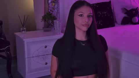 LexyBanks online show from 12-17-25, 08:53