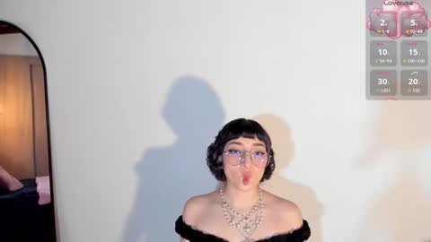 Lexy online show from 11-19-25, 10:43