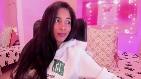 L I A  online show from 10-11-25, 04:01