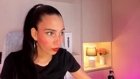 L I A  online show from 12-02-25, 04:07