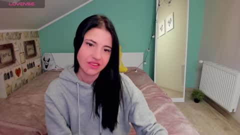 Snapshot of lexyswett chatting on 02-10-25, 01:35 lexyswett online show from 02-10-25, 01:35