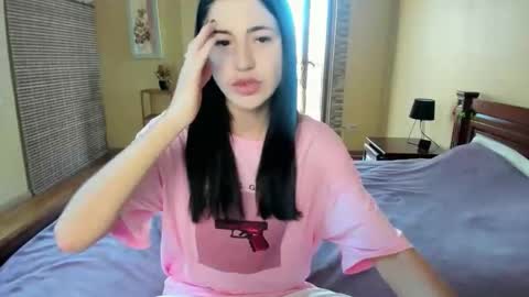 Snapshot of lexyswett chatting on 09-22-25, 12:07 lexyswett online show from 09-22-25, 12:07