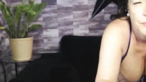 lexywetrain online show from 11-23-25, 11:48