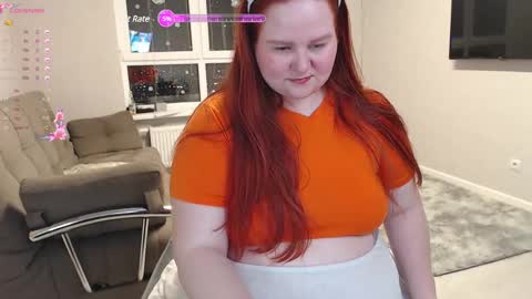 Snapshot of leyaloveee chatting on 02-17-25, 04:04 Your Leya online show from 02-17-25, 04:04