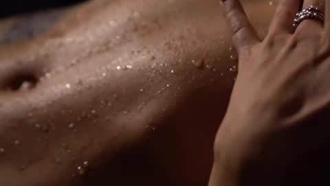 Leyla ly Ill be here Tuesday Thursday Friday Saturday Sunday online show from 03-22-26, 04:27