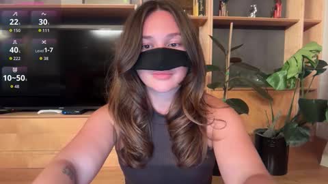 Leyla online show from 09-22-25, 07:38