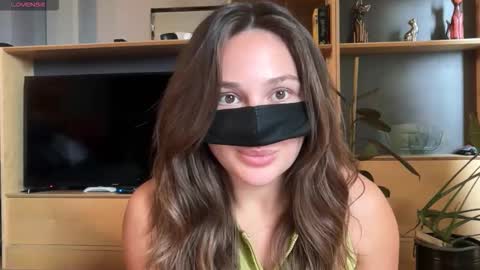 Leyla online show from 10-05-25, 05:28