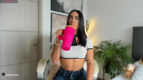 INSTA leylasteel model         online show from 10-14-25, 04:19