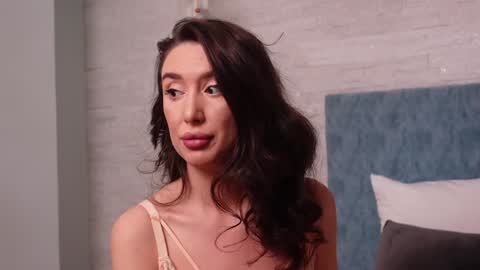 LeylaGracey online show from 01-27-25, 04:09