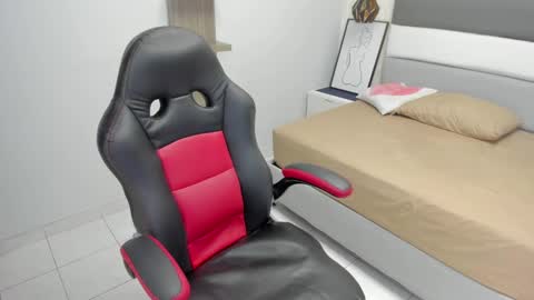   online show from 03-05-25, 12:44