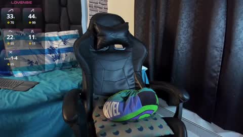 L E Y T O N online show from 12-04-24, 02:53